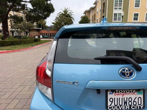 Used 2016 Toyota Prius C Two FWD image 21