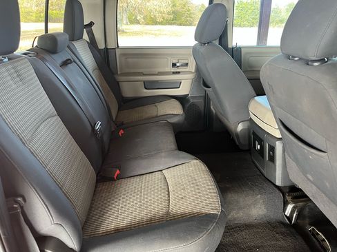 Used 2012 RAM 1500 Big Horn w/ Luxury Group image 19