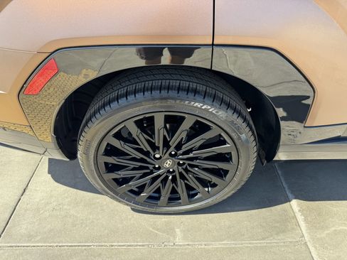 Used 2024 Hyundai Santa Fe Calligraphy image 15