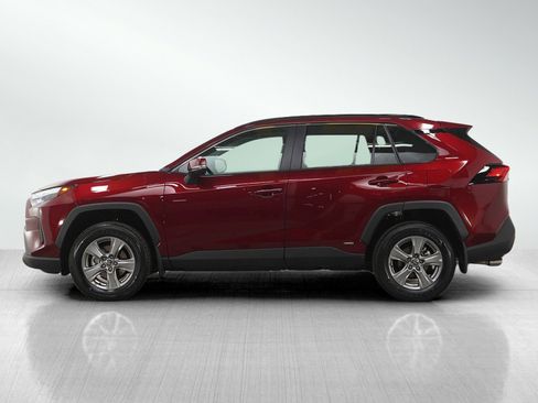 Used 2025 Toyota RAV4 XLE image 2
