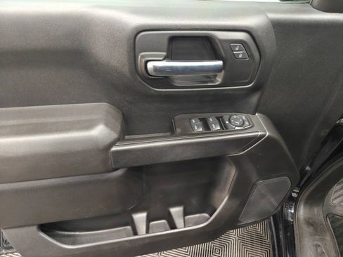 Used 2021 Chevrolet Silverado 1500 Custom AWD/4WD image 41