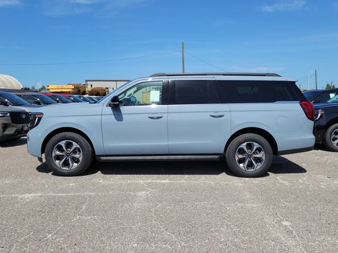 New 2027 Ford Expedition Max Active RWD image 6