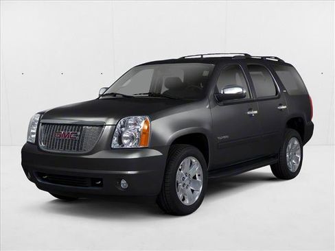 Used 2013 GMC Yukon Denali image 1