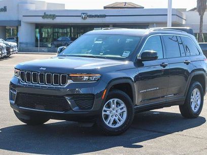 New 2025 Jeep Grand Cherokee Laredo