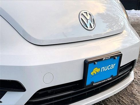 Used 2019 Volkswagen Beetle 2.0T S image 29