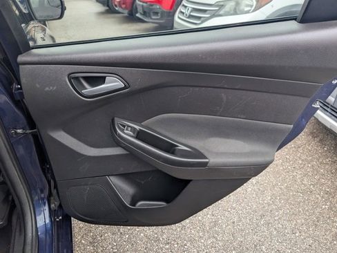 Used 2017 Ford Focus ST image 21