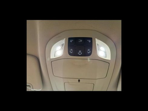 Used 2018 Chrysler Pacifica Touring-L FWD image 26