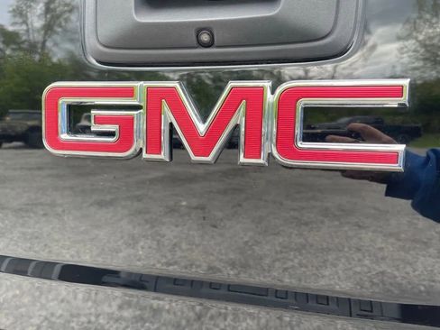 Used 2018 GMC Sierra 3500 Denali w/ Duramax Plus Package AWD/4WD image 9