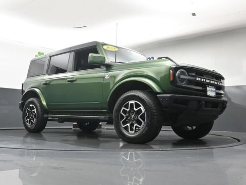 Used 2024 Ford Bronco Outer Banks AWD/4WD image 26