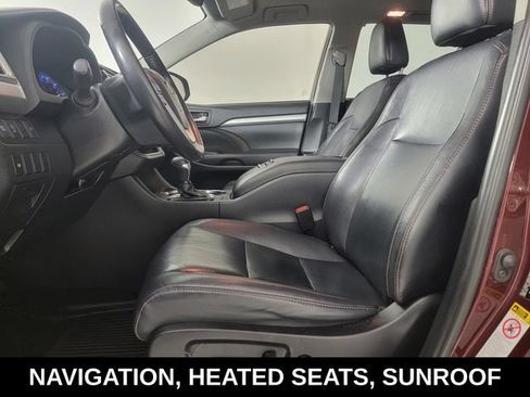 Used 2019 Toyota Highlander XLE AWD/4WD image 13