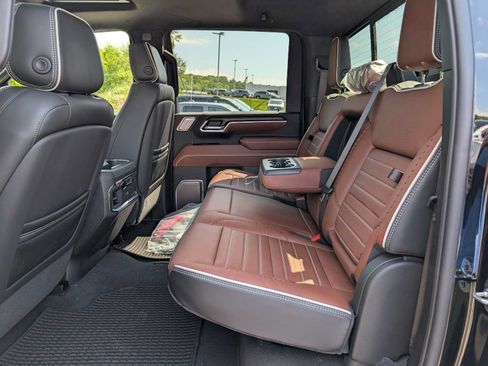 New 2026 GMC Sierra 2500 Denali Ultimate AWD/4WD image 22