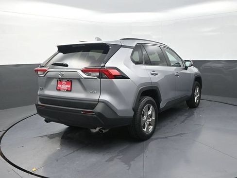 Used 2024 Toyota RAV4 XLE FWD image 8