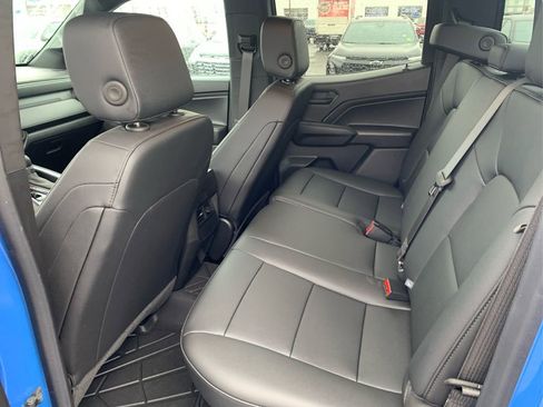 Used 2025 Chevrolet Colorado Trail Boss image 10