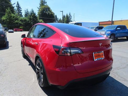 Used 2022 Tesla Model Y Performance AWD/4WD image 6