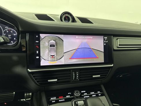 Certified 2023 Porsche Cayenne GTS AWD/4WD image 30
