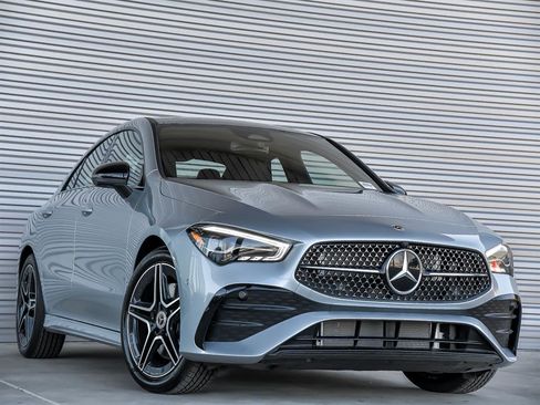 Certified 2025 Mercedes-Benz CLA 250 4MATIC image 1