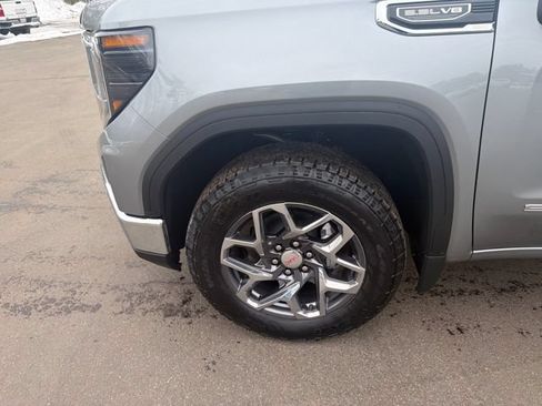 New 2026 GMC Sierra 1500 SLE w/ X31 Off-Road Package AWD/4WD image 29
