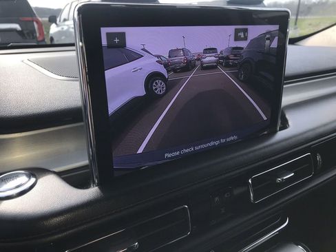 Used 2023 Lincoln Aviator Standard image 17