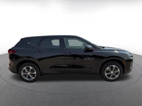 Used 2026 Chevrolet Blazer LT FWD image 13