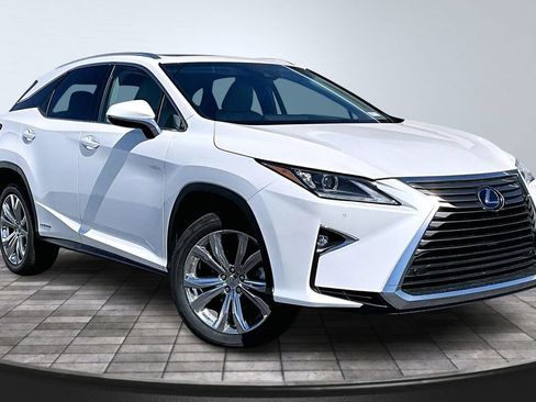 Used 2018 Lexus RX 450h F Sport w/ Premium Package image 37
