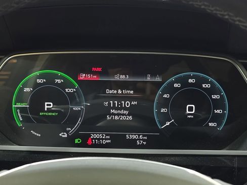Used 2024 Audi Q8 e-tron Premium Plus w/ Premium Plus Package AWD/4WD image 20