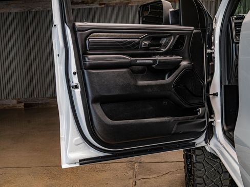 Used 2025 RAM 1500 Limited AWD/4WD image 28