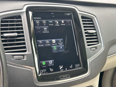 Used 2020 Volvo XC90 T6 Momentum image 14