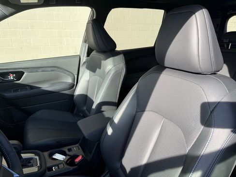 Certified 2025 Subaru Forester Limited w/ Popular Package #1 image 21