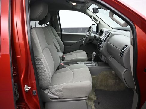 Used 2017 Nissan Frontier SV AWD/4WD image 36