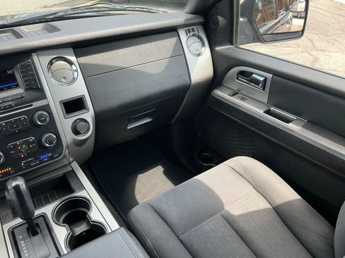 Used 2017 Ford Expedition EL XLT AWD/4WD image 20