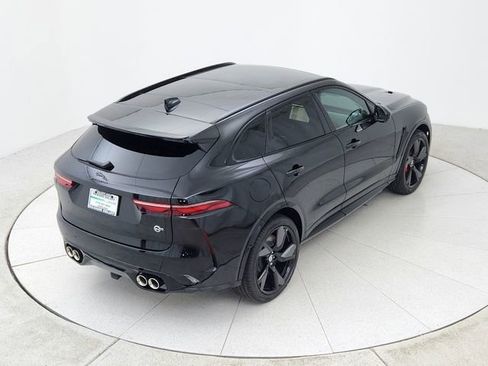 Certified 2025 Jaguar F-PACE SVR image 14