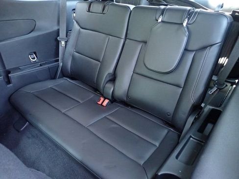 Certified 2024 Ford Explorer XLT w/ Equipment Group 202A AWD/4WD image 20