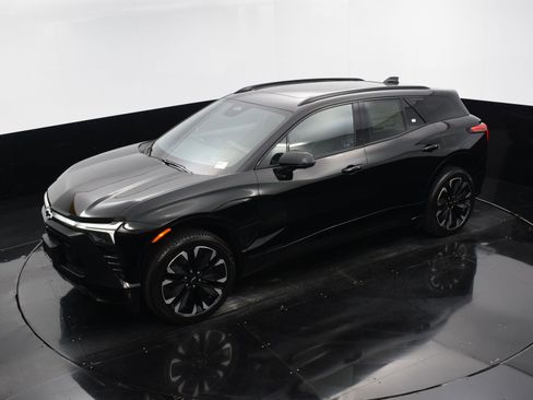 New 2025 Chevrolet Blazer EV RS RWD image 25