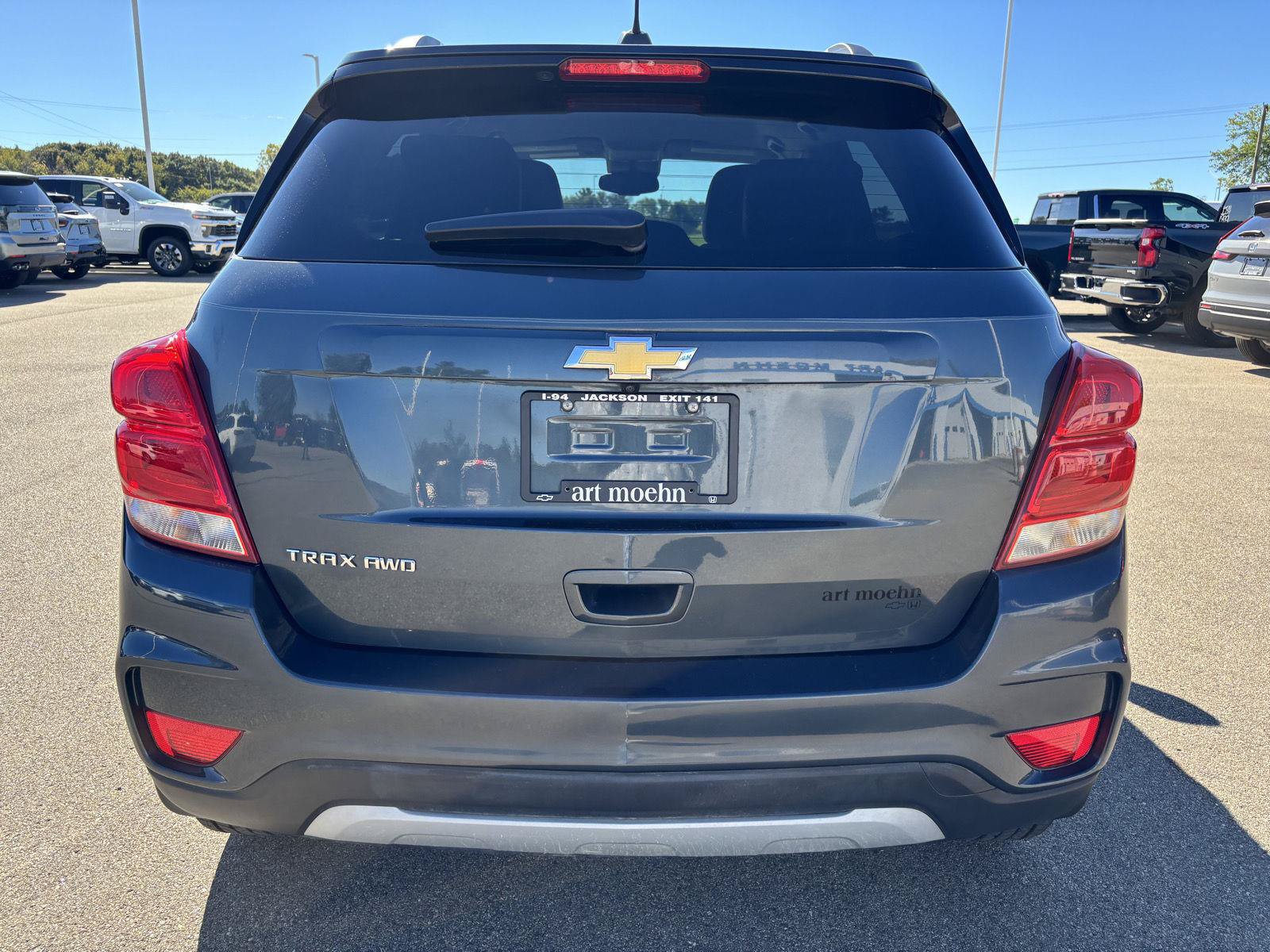 Used 2021 Chevrolet Trax LT w/ Premium Seat Package AWD/4WD image 6