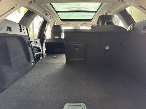Certified 2025 Volvo XC60 B5 Plus AWD/4WD image 14