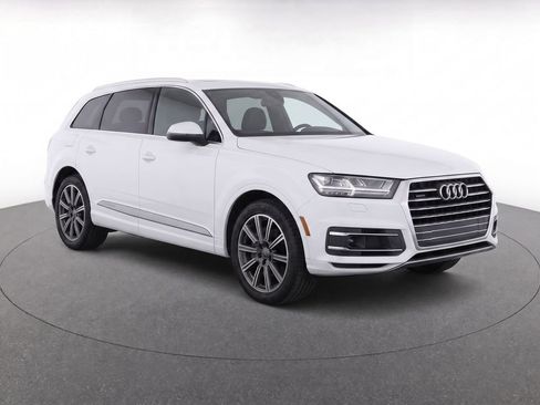 Used 2017 Audi Q7 3.0T Prestige AWD/4WD image 2