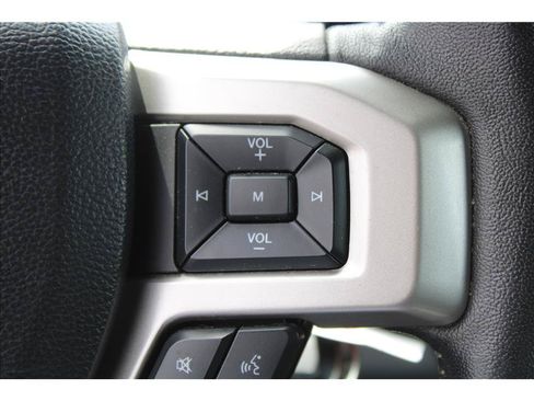 Used 2020 Ford F350 Lariat w/ Lariat Value Package AWD/4WD image 22