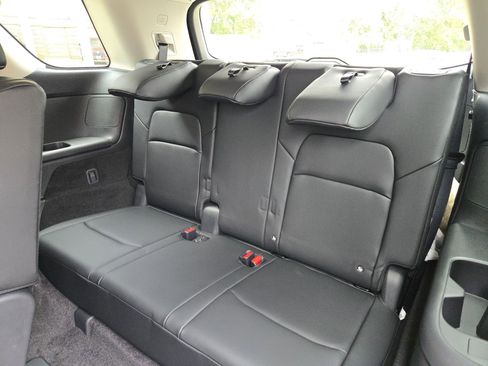 New 2026 Nissan Pathfinder SL FWD image 18