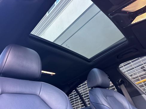 Used 2018 BMW 540i RWD image 16