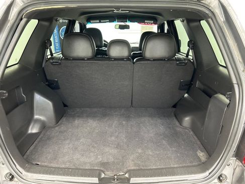 Used 2010 Ford Escape Limited AWD/4WD image 24