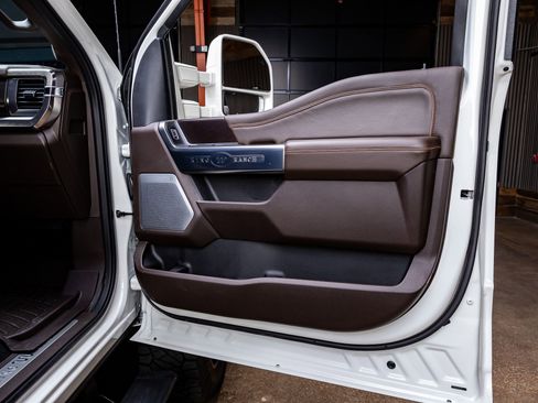 Used 2024 Ford F250 King Ranch w/ Chrome Package image 36