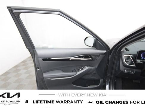 New 2026 Kia Seltos S image 9