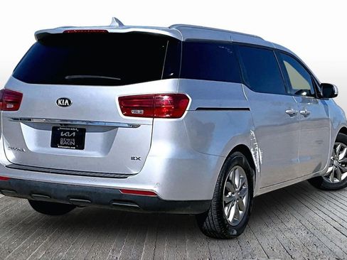 Certified 2020 Kia Sedona EX image 2