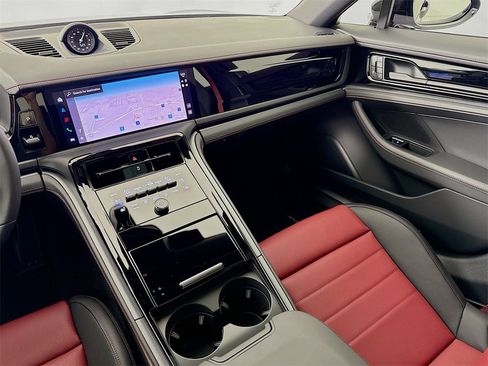 New 2026 Porsche Panamera image 26