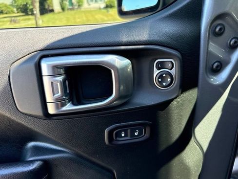 Used 2020 Jeep Gladiator Sport w/ Quick Order Package 24S AWD/4WD image 16