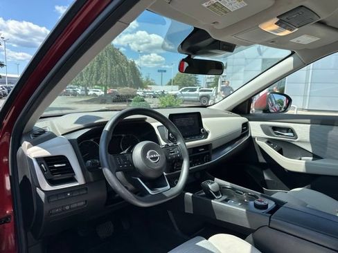Certified 2023 Nissan Rogue SV AWD/4WD image 12