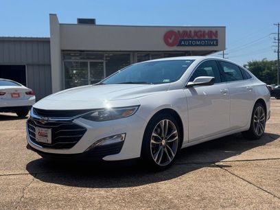 Used 2025 Chevrolet Malibu LT