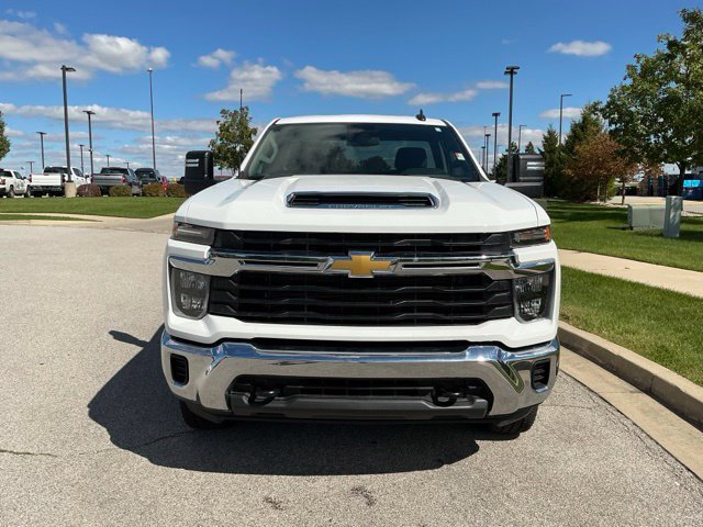 Used 2026 Chevrolet Silverado 3500 LT AWD/4WD image 9