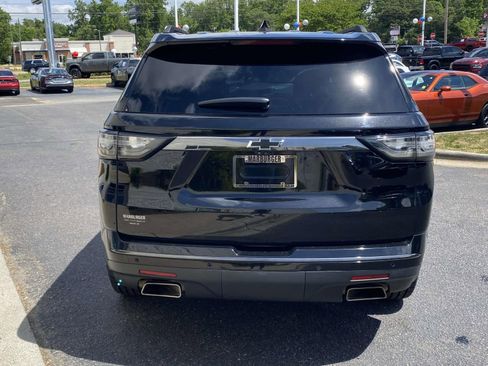 Used 2020 Chevrolet Traverse Premier w/ Redline Edition FWD image 6