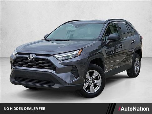 Used 2025 Toyota RAV4 LE AWD/4WD image 1